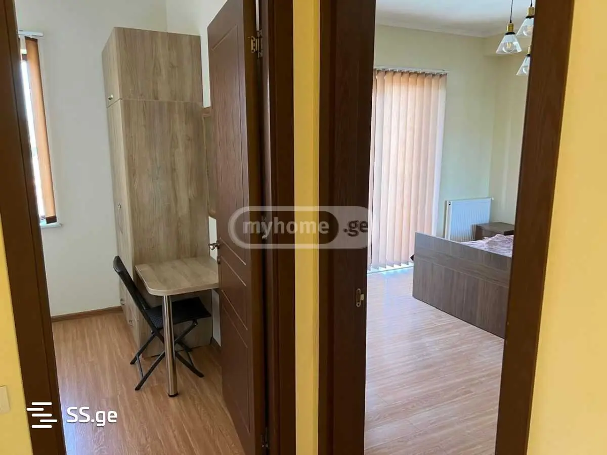 10+ Room Private House For Rent In Mtatsminda view 7