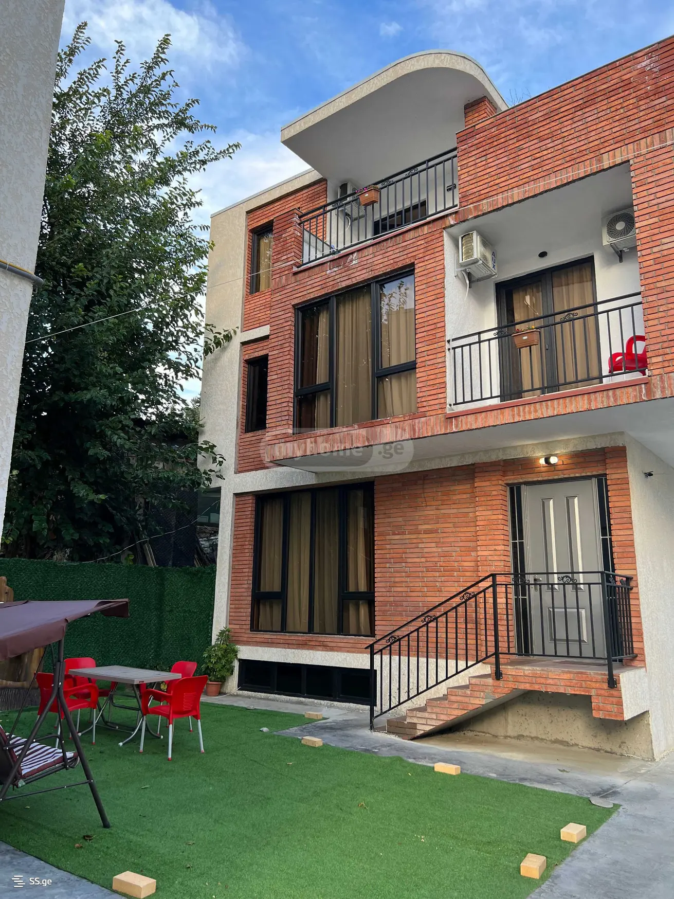 7 Room Private House For Rent In Avlabari view 1