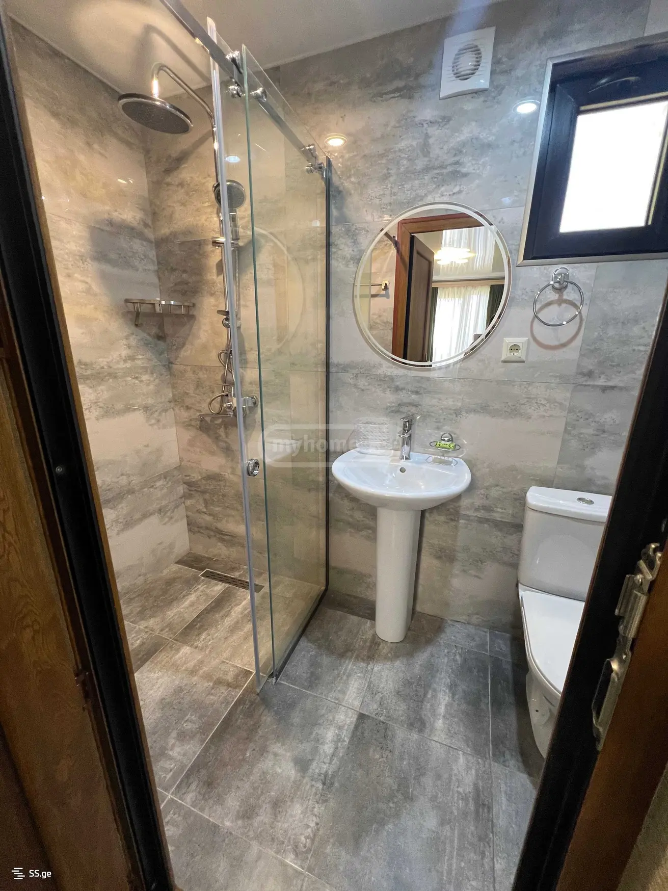 7 Room Private House For Rent In Avlabari view 9