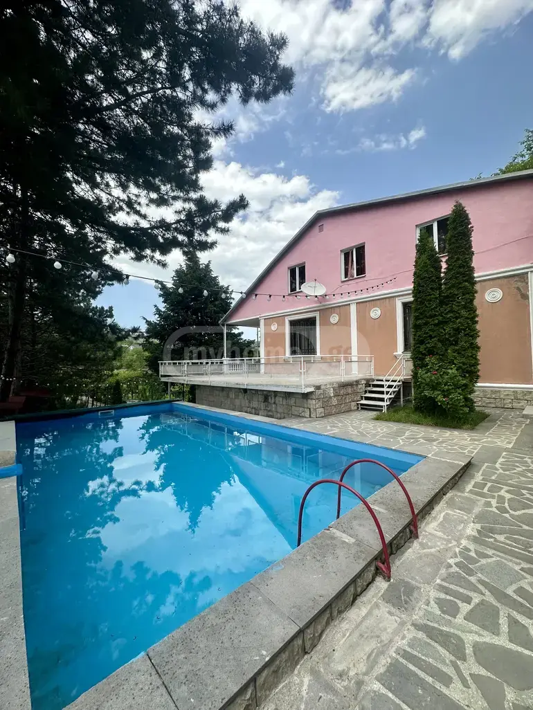 10+ Room Country House Daily Rent In Gori view 1