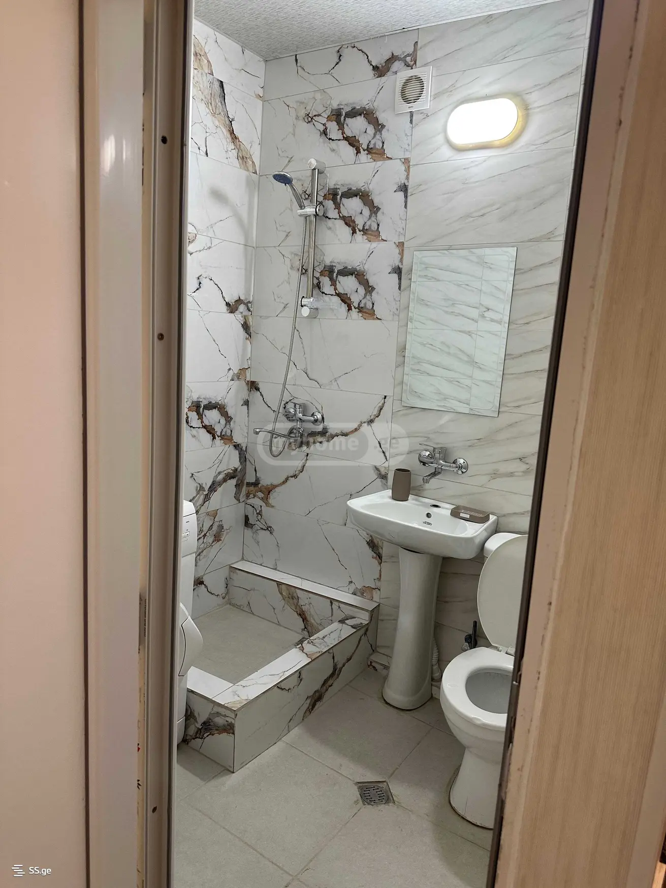 1 Room Apartment For Rent In Isani view 6