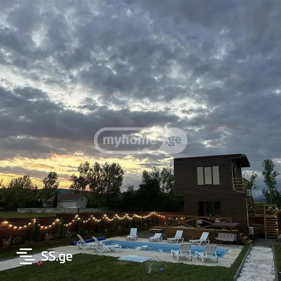4 Room Private House For Sale view 2