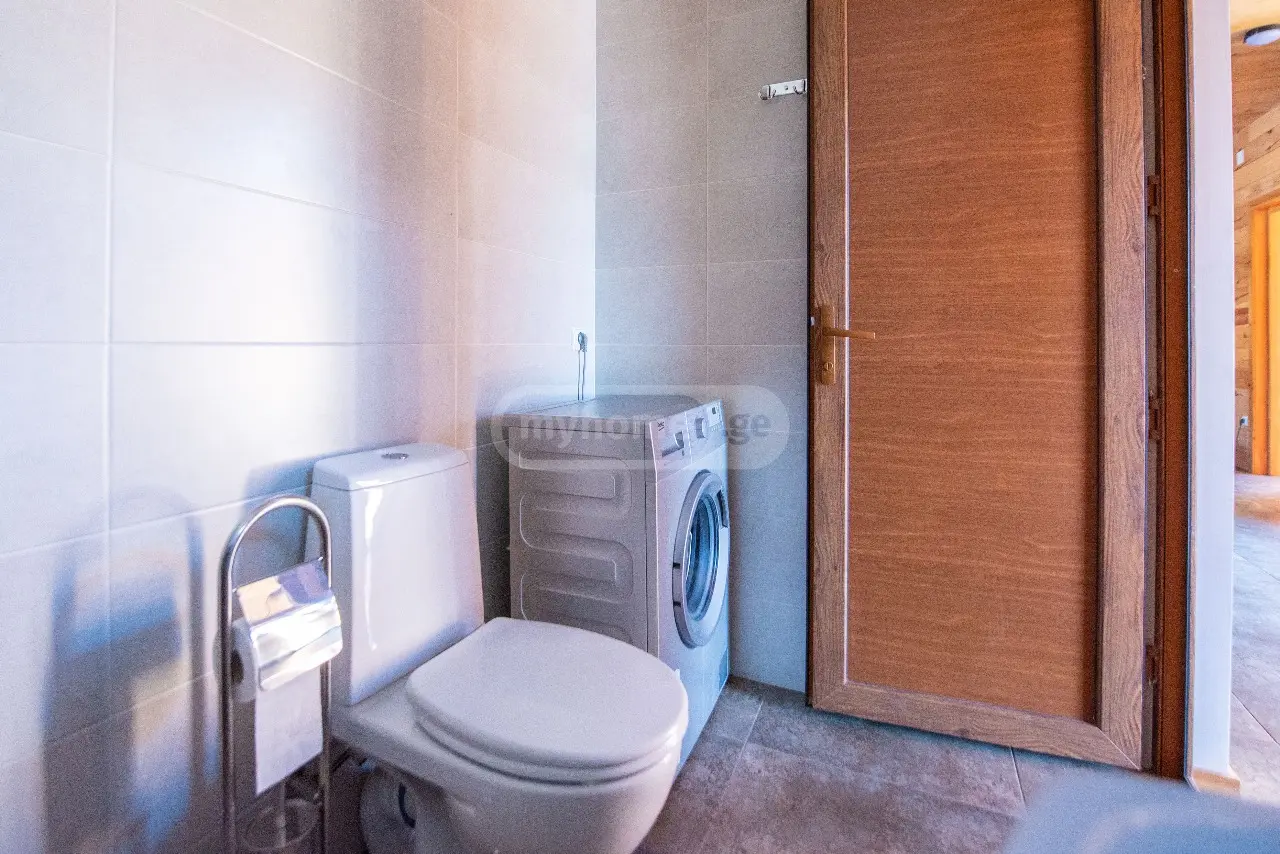 3 Room Private House For Sale view 10