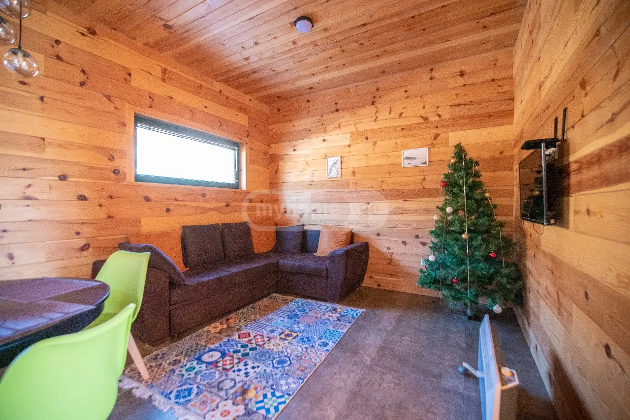 3 Room Private House For Sale view 6