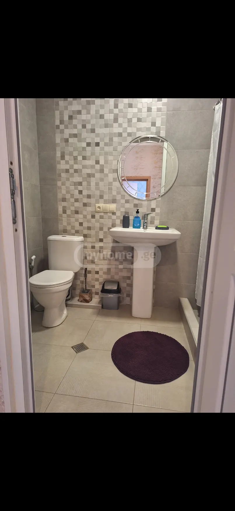 3 Room Apartment Daily Rent In Gori view 6