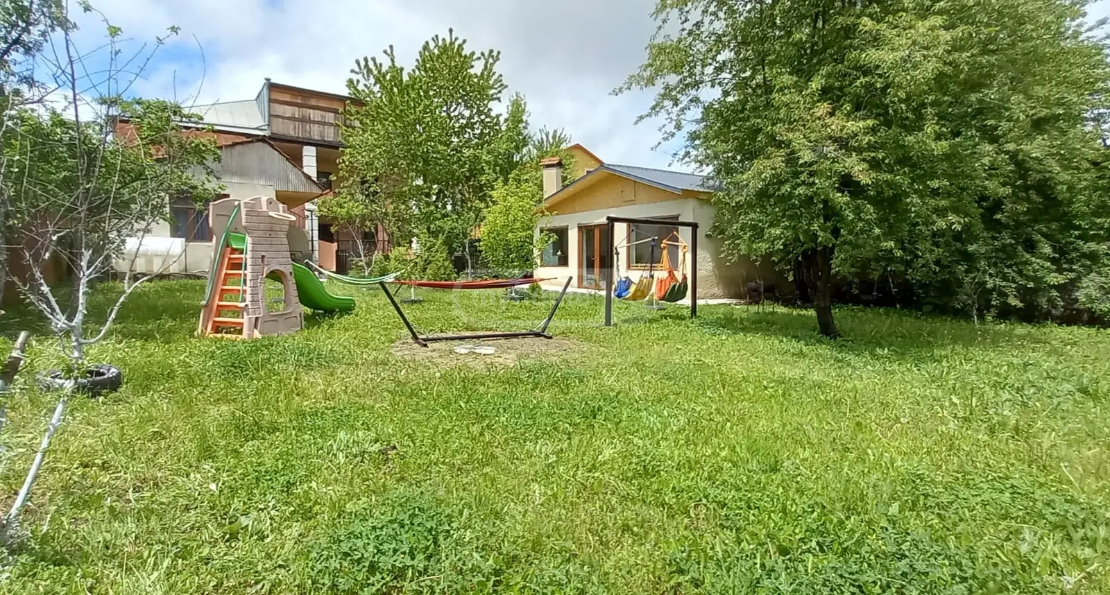 5 Room Private House Daily Rent In Mtatsminda view 2