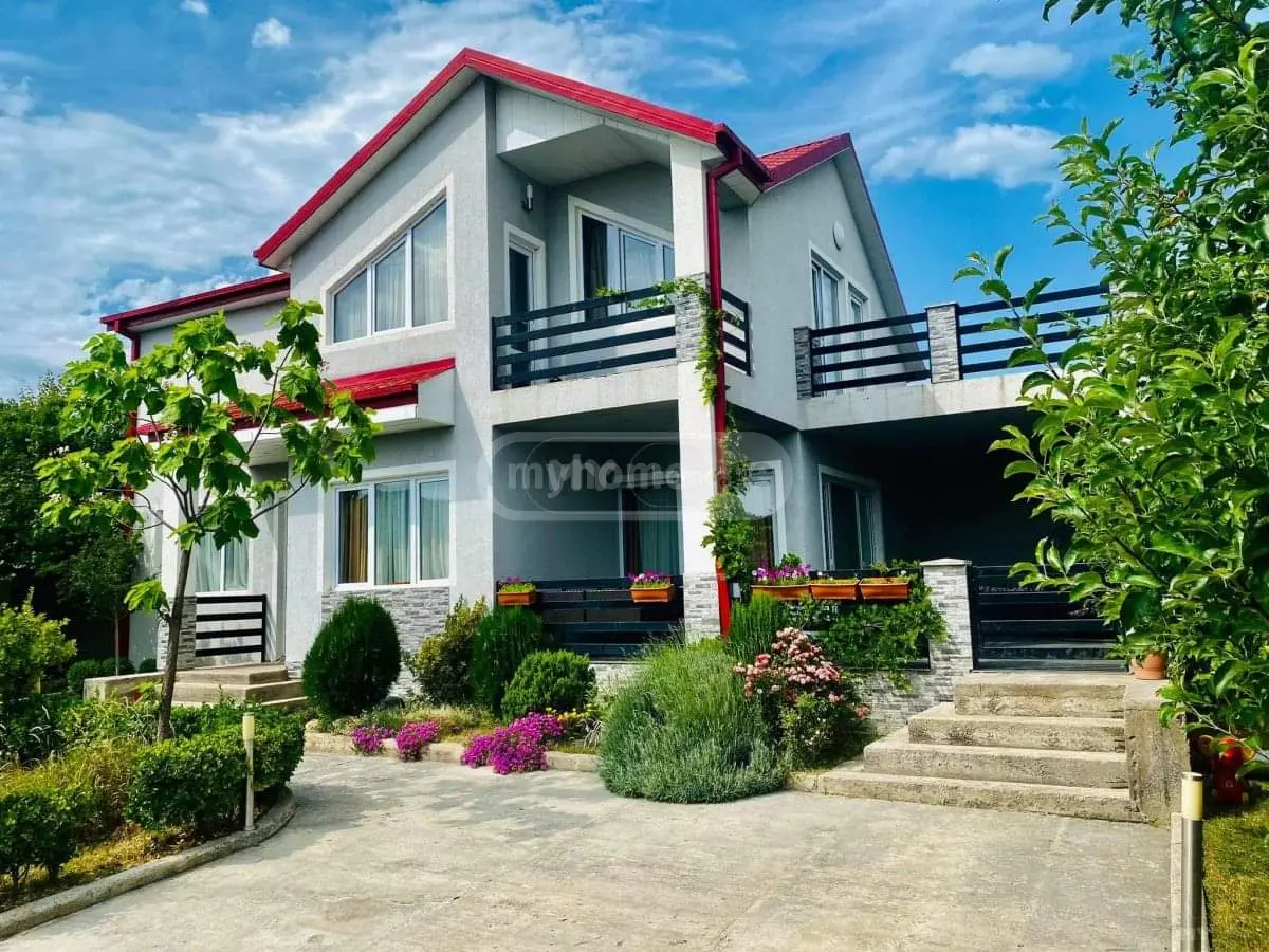 6 Room Private House Daily Rent In Mtskheta view 1
