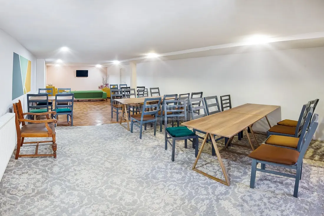10+ Room Private House For Rent In Bakuriani view 7