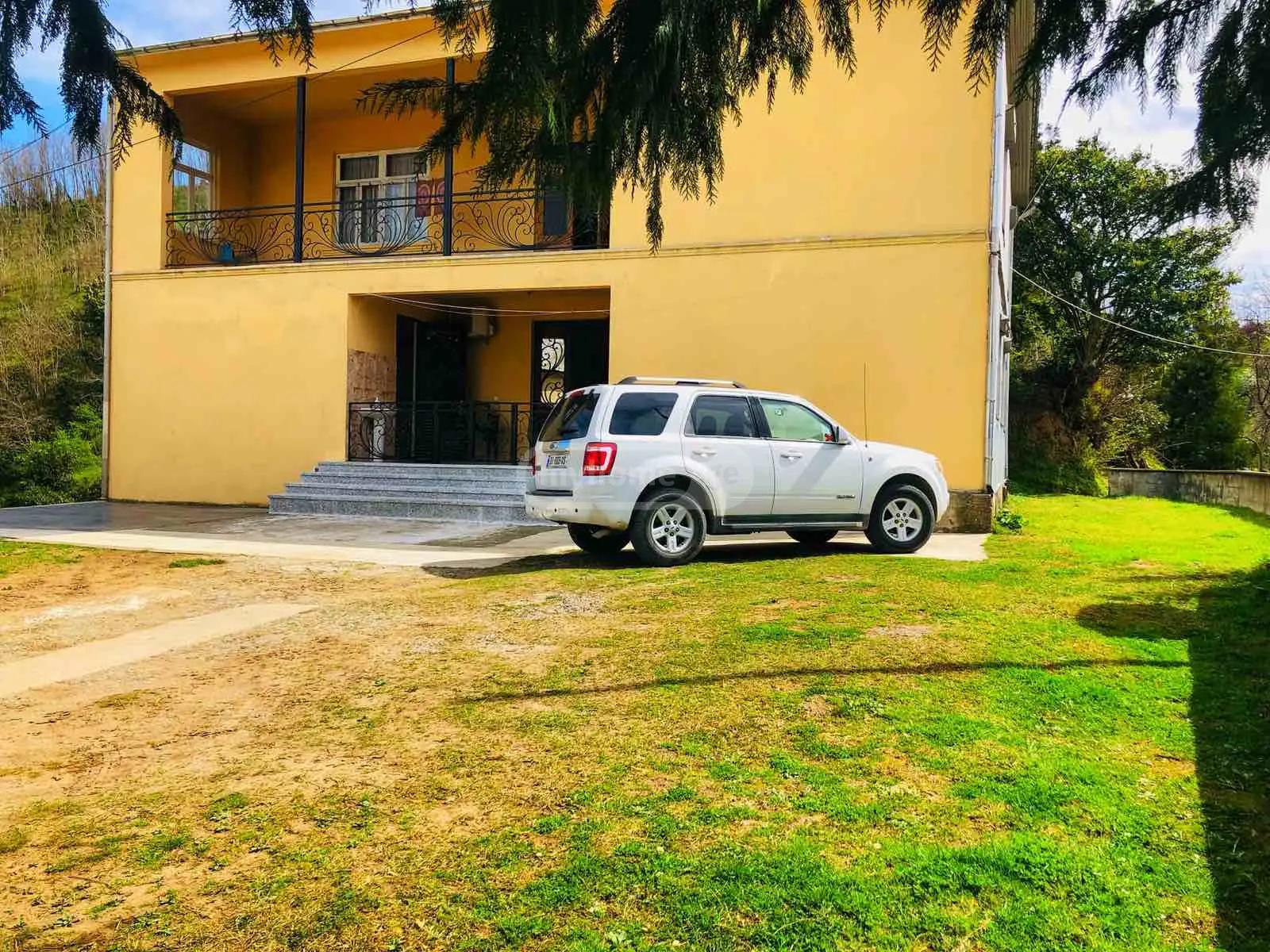 7 Room Private House Daily Rent In Kakhabri District, In Batumi view 3