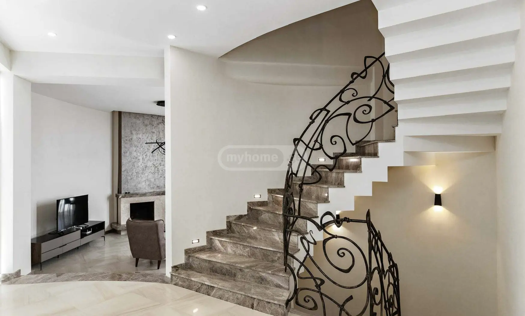 8 Room Private House For Rent In Mtatsminda view 8