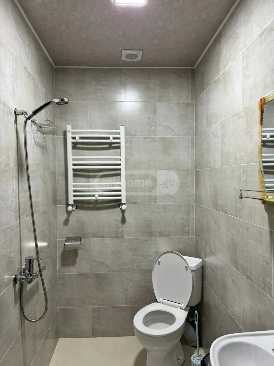 9 Room Hotel For Sale view 5