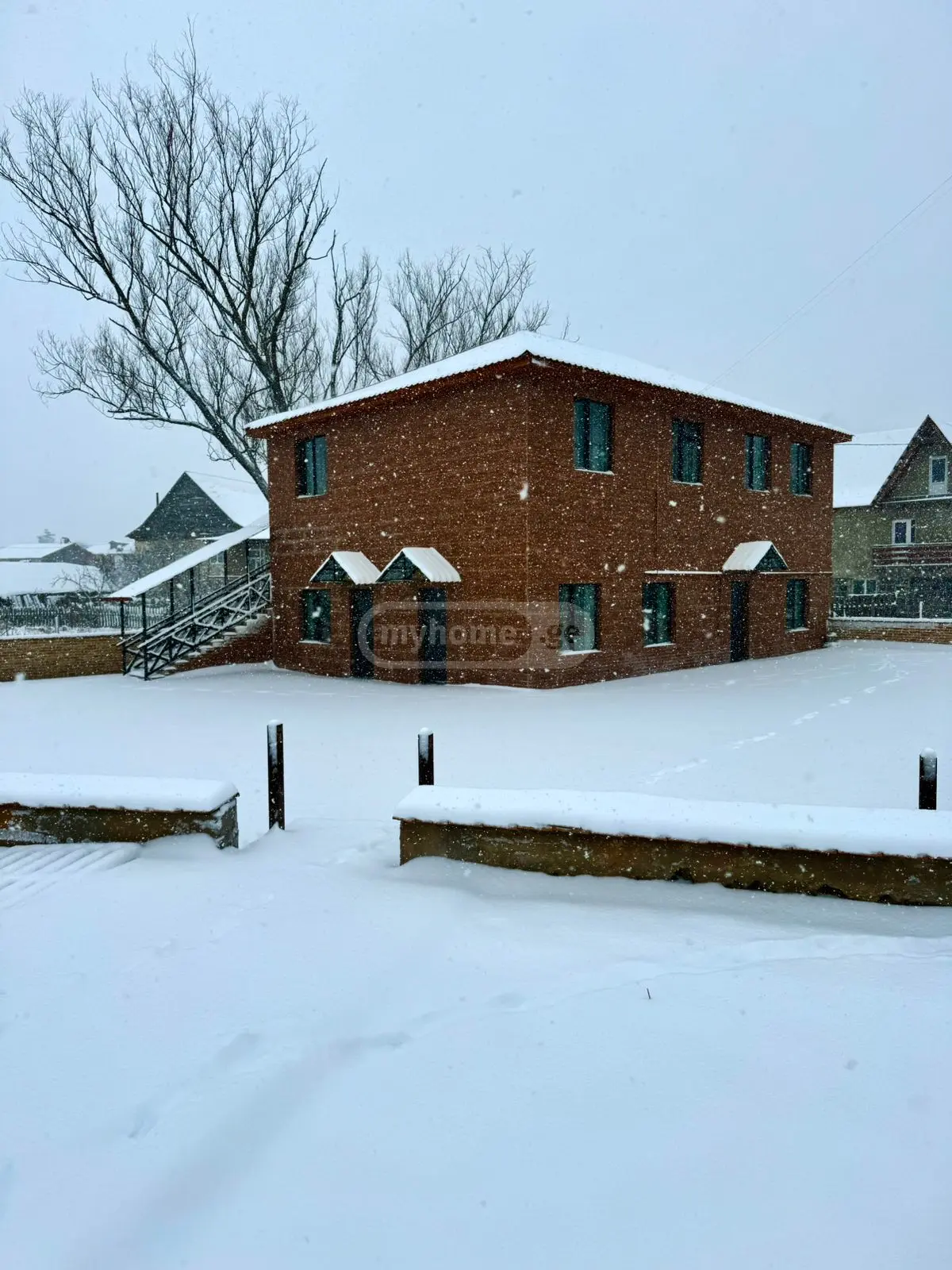 9 Room Hotel For Sale view 1
