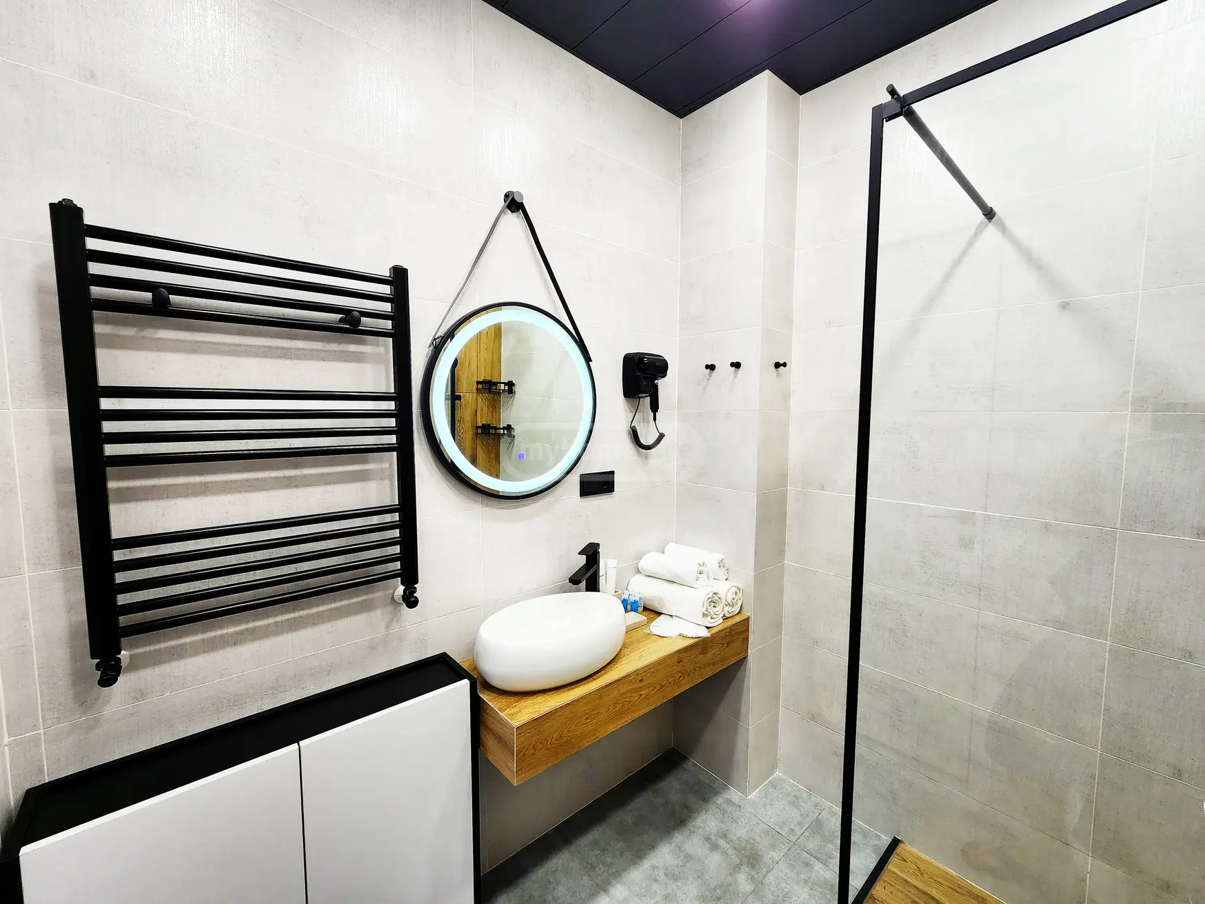 1 Room Flat Daily Rent. Digomi view 22