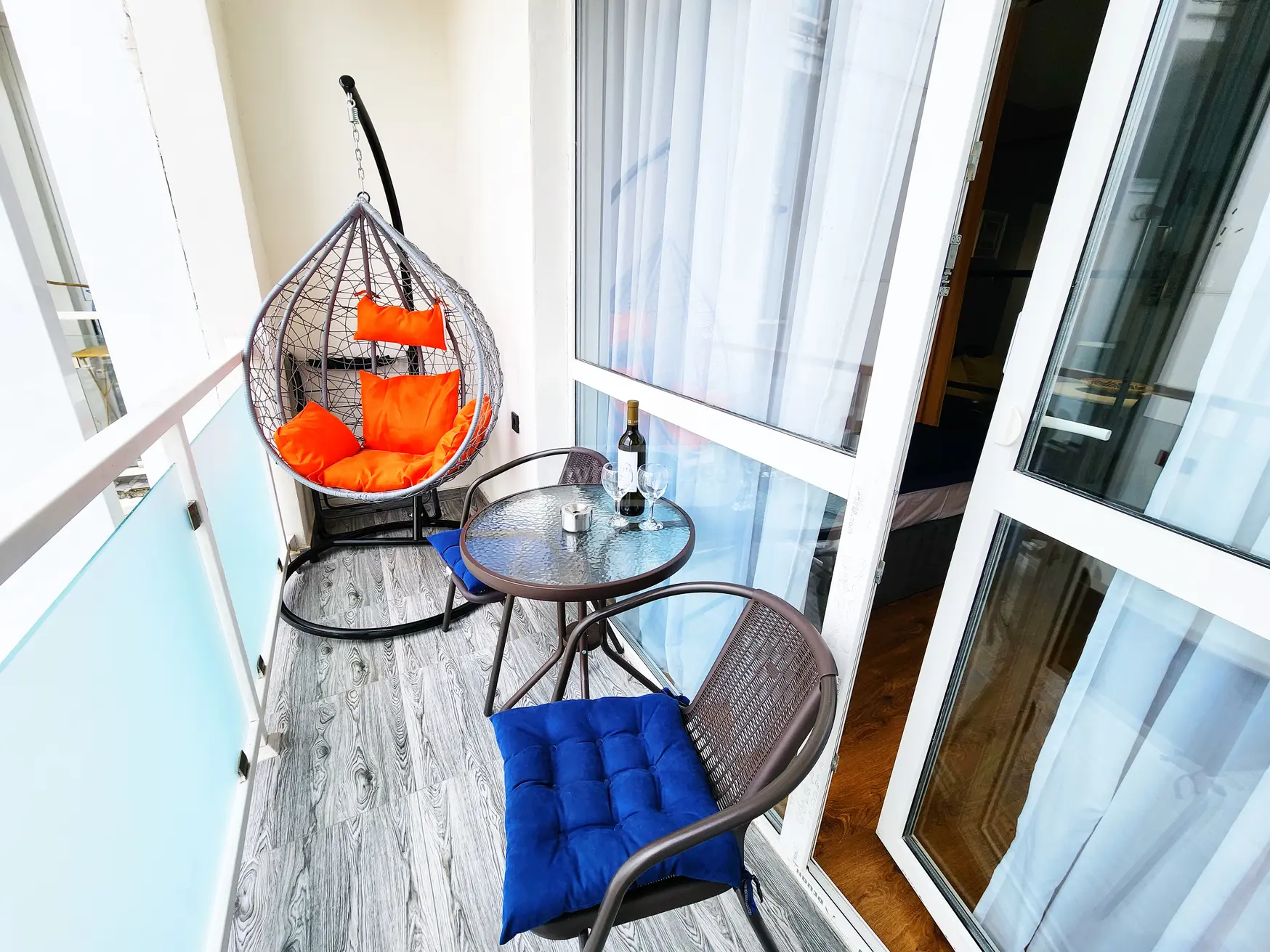 1 Room Flat Daily Rent. Digomi view 24