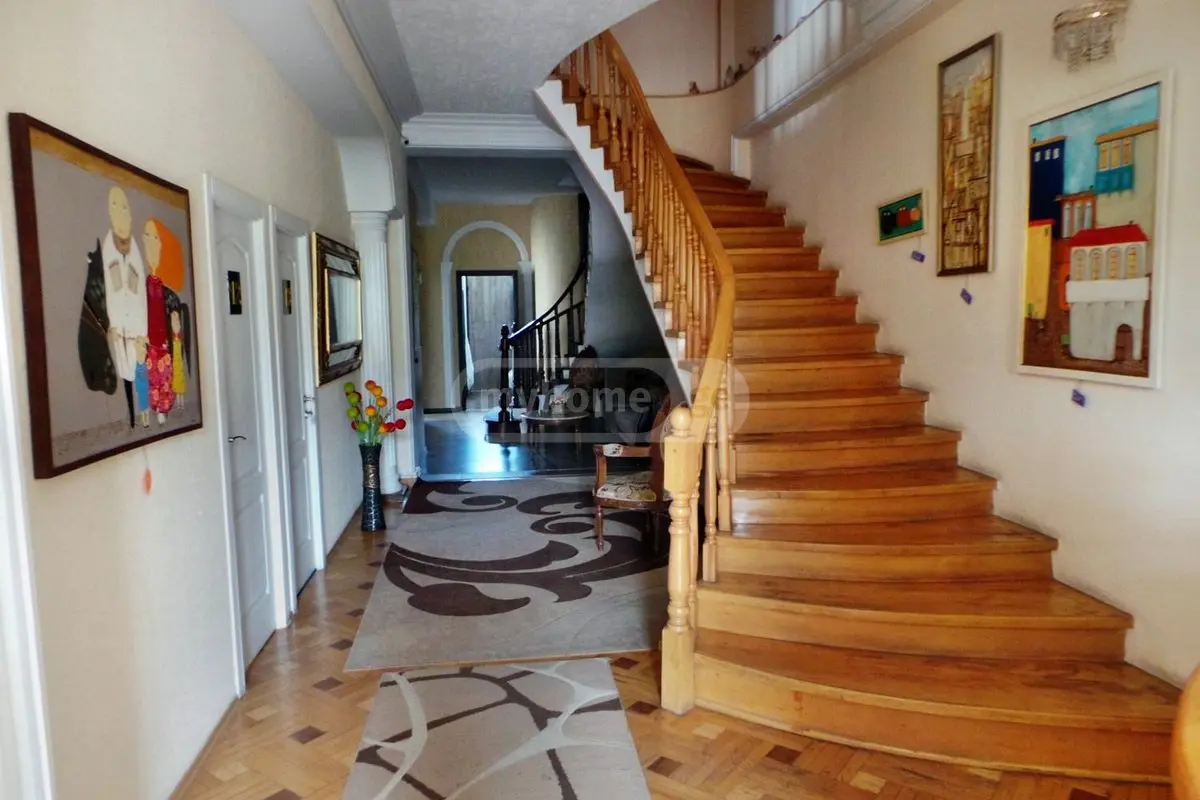 10+ Room Hotel For Sale In Avlabari view 12