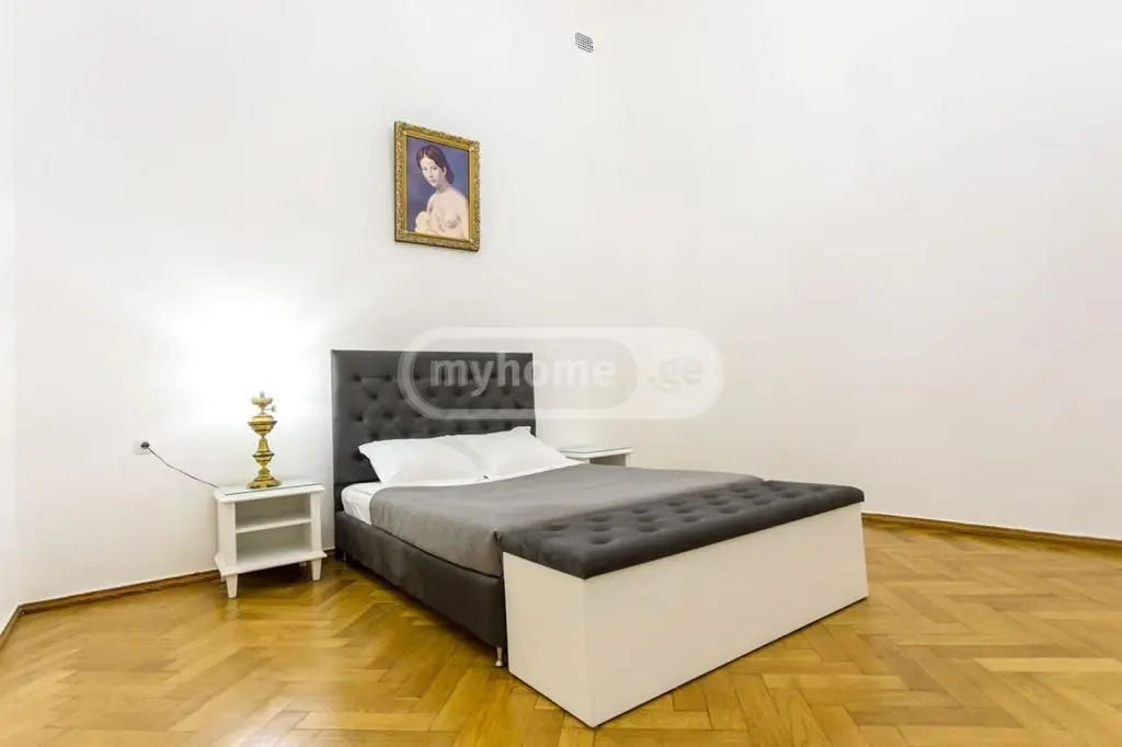 4 Room Apartment For Rent In Sololaki view 7
