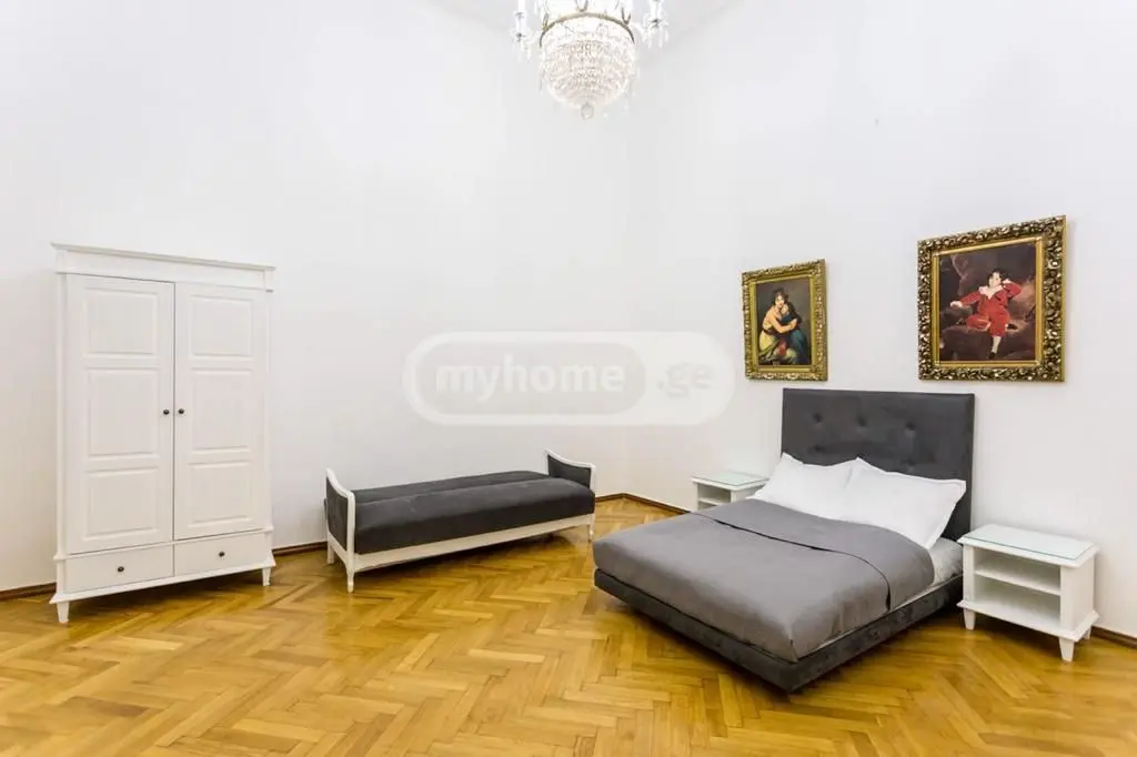4 Room Apartment For Rent In Sololaki view 6