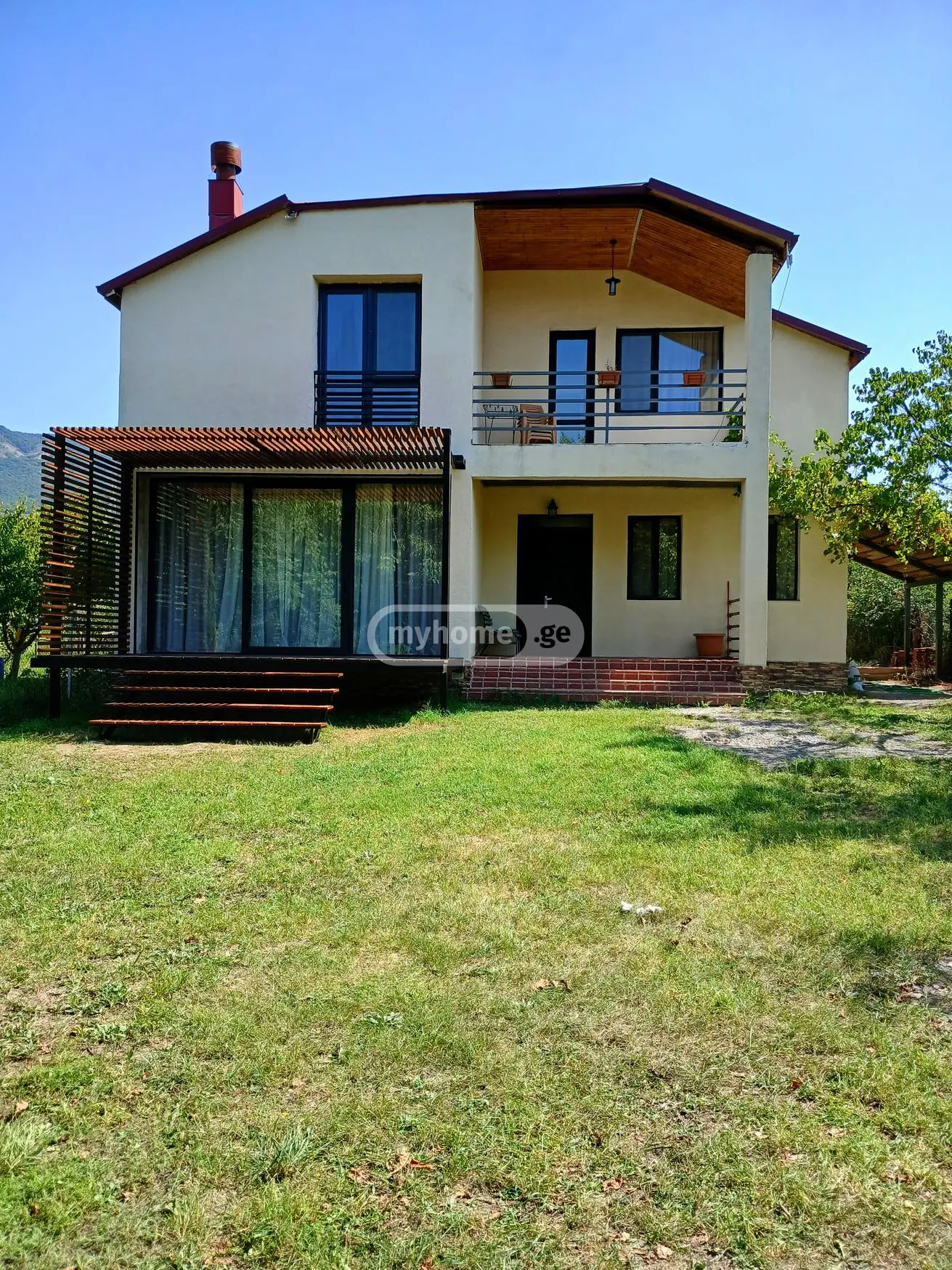 6 Room Country House For Sale view 1