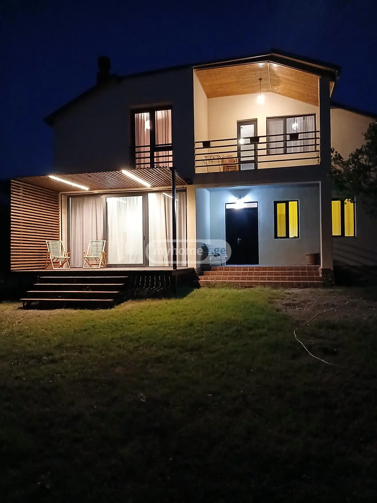 6 Room Country House For Sale view 2