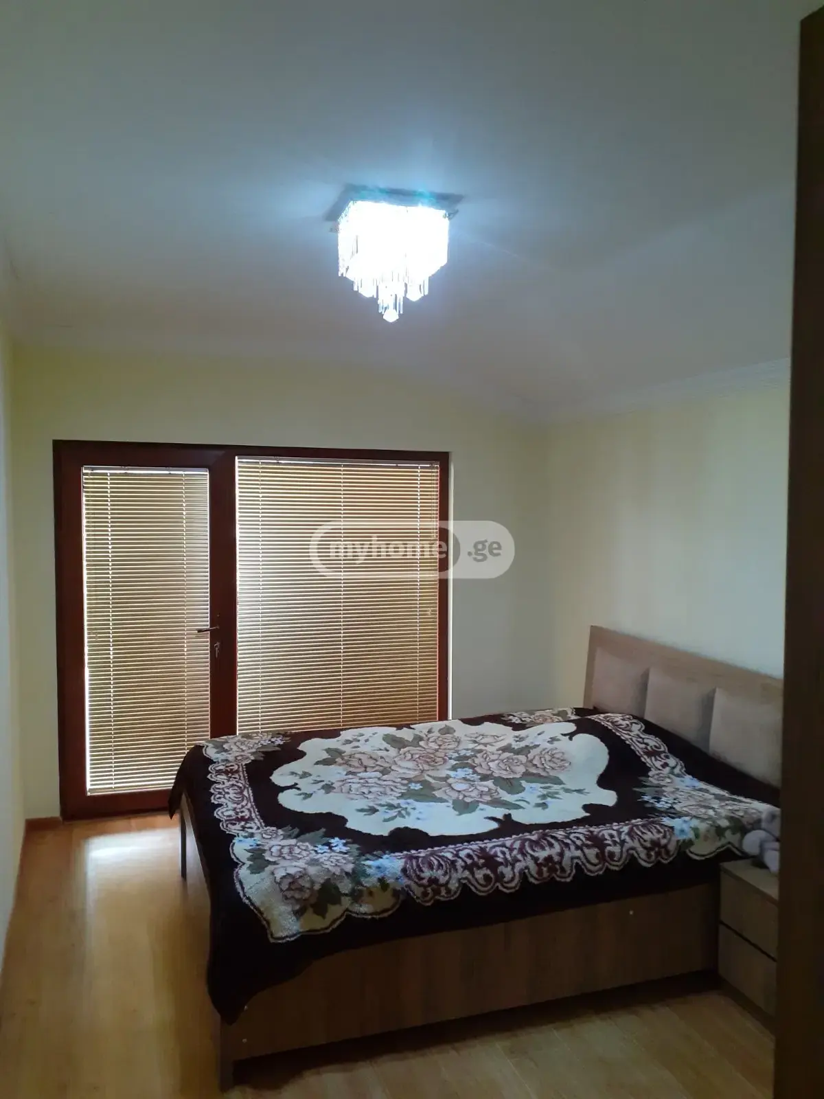 6 Room Private House For Rent In Isani view 4
