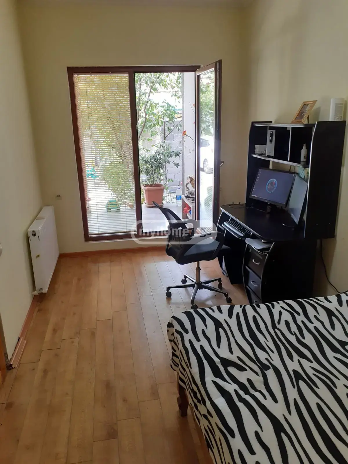 6 Room Private House For Rent In Isani view 11