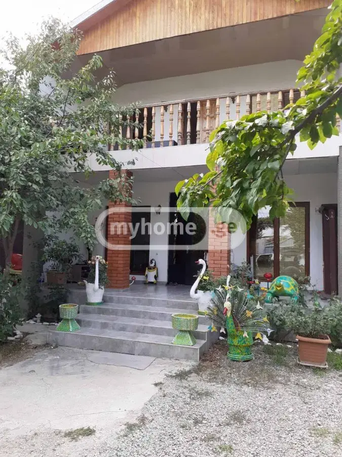 6 Room Private House For Rent In Isani view 1