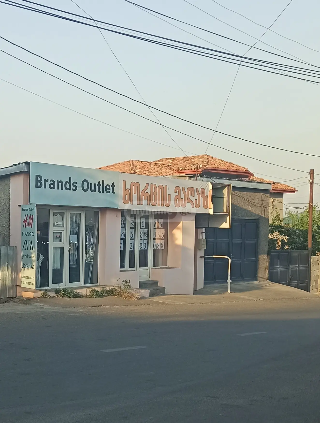 Universal Commercial Area For Rent In Telavi view 3
