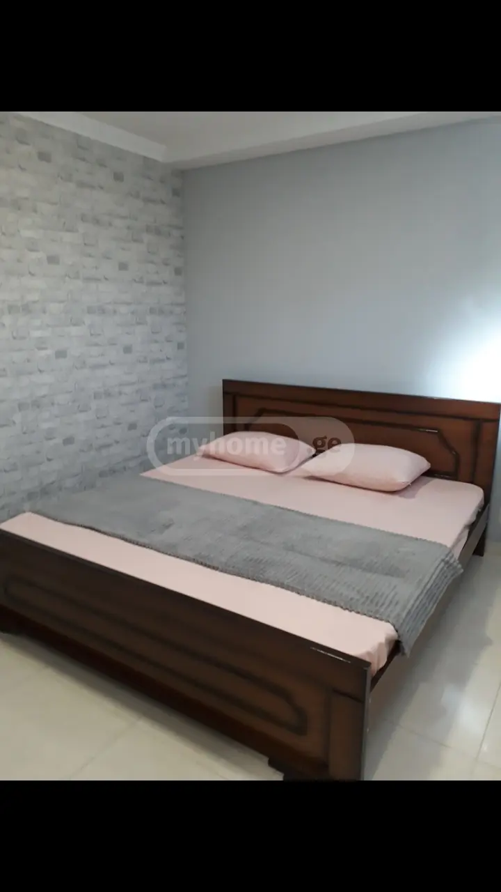 1 Room Apartment Daily Rent In Gori view 7