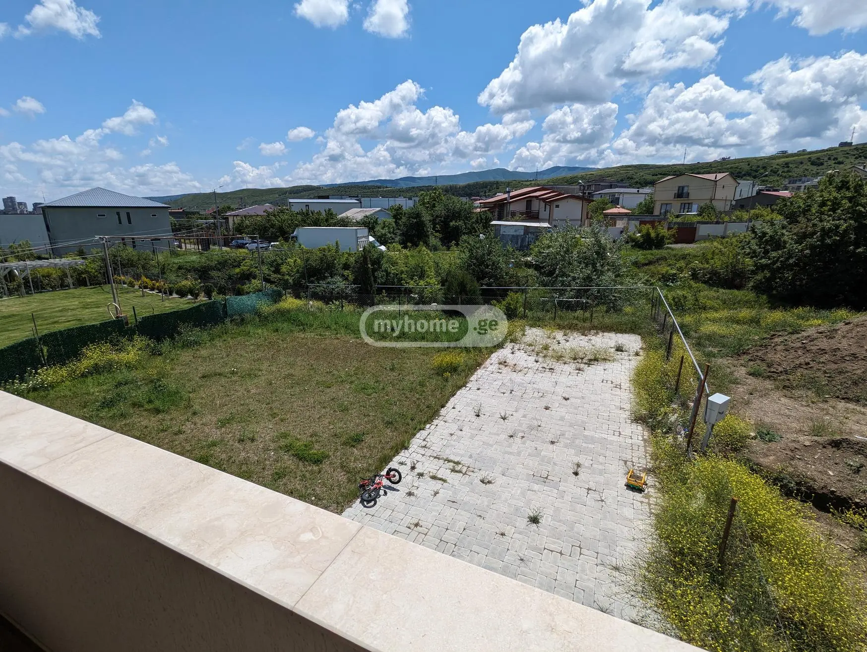 8 Room Private House For Sale view 11