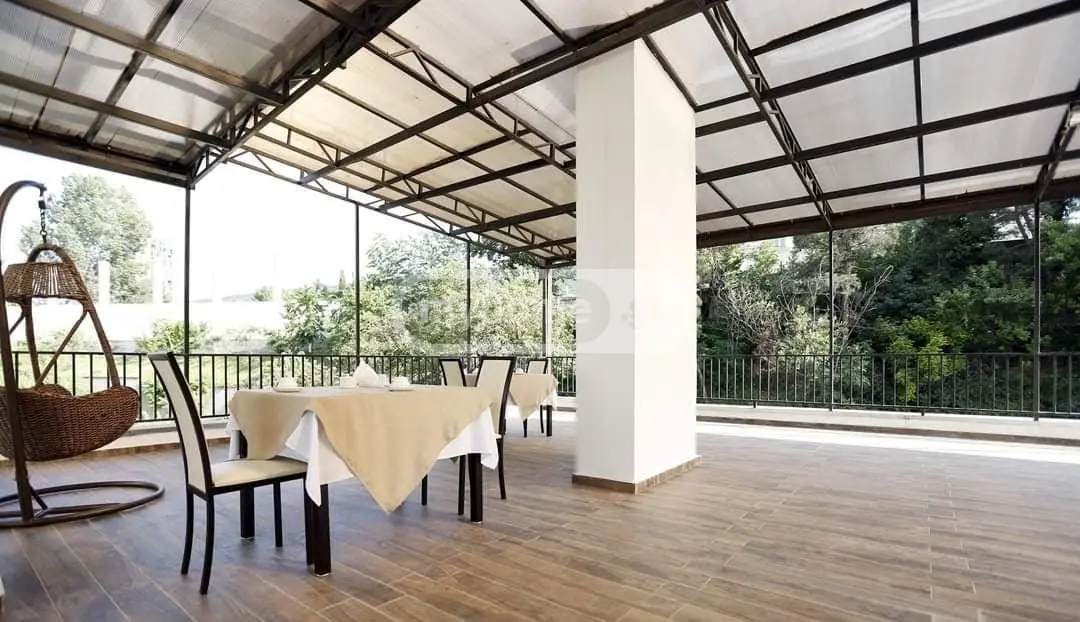 10+ Room Hotel For Rent In Vake view 8