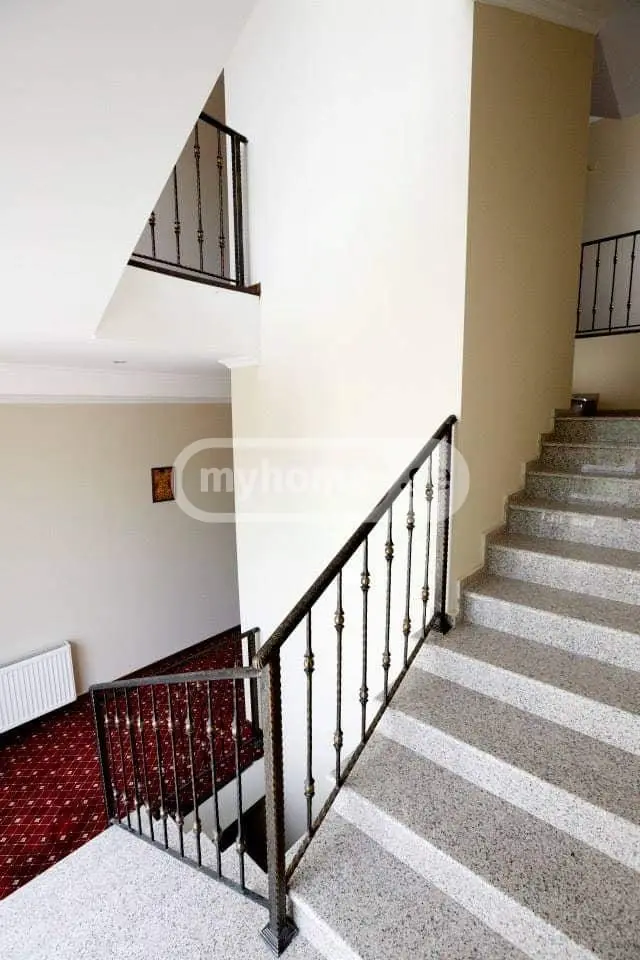 10+ Room Hotel For Rent In Vake view 7