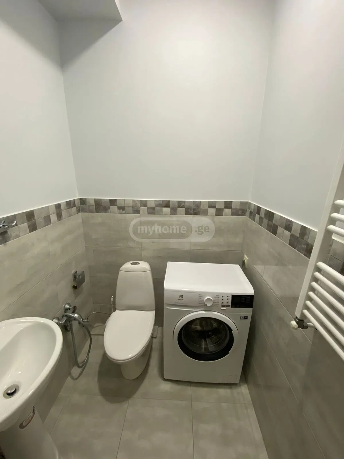 3 Room Apartment For Rent In Vake view 6