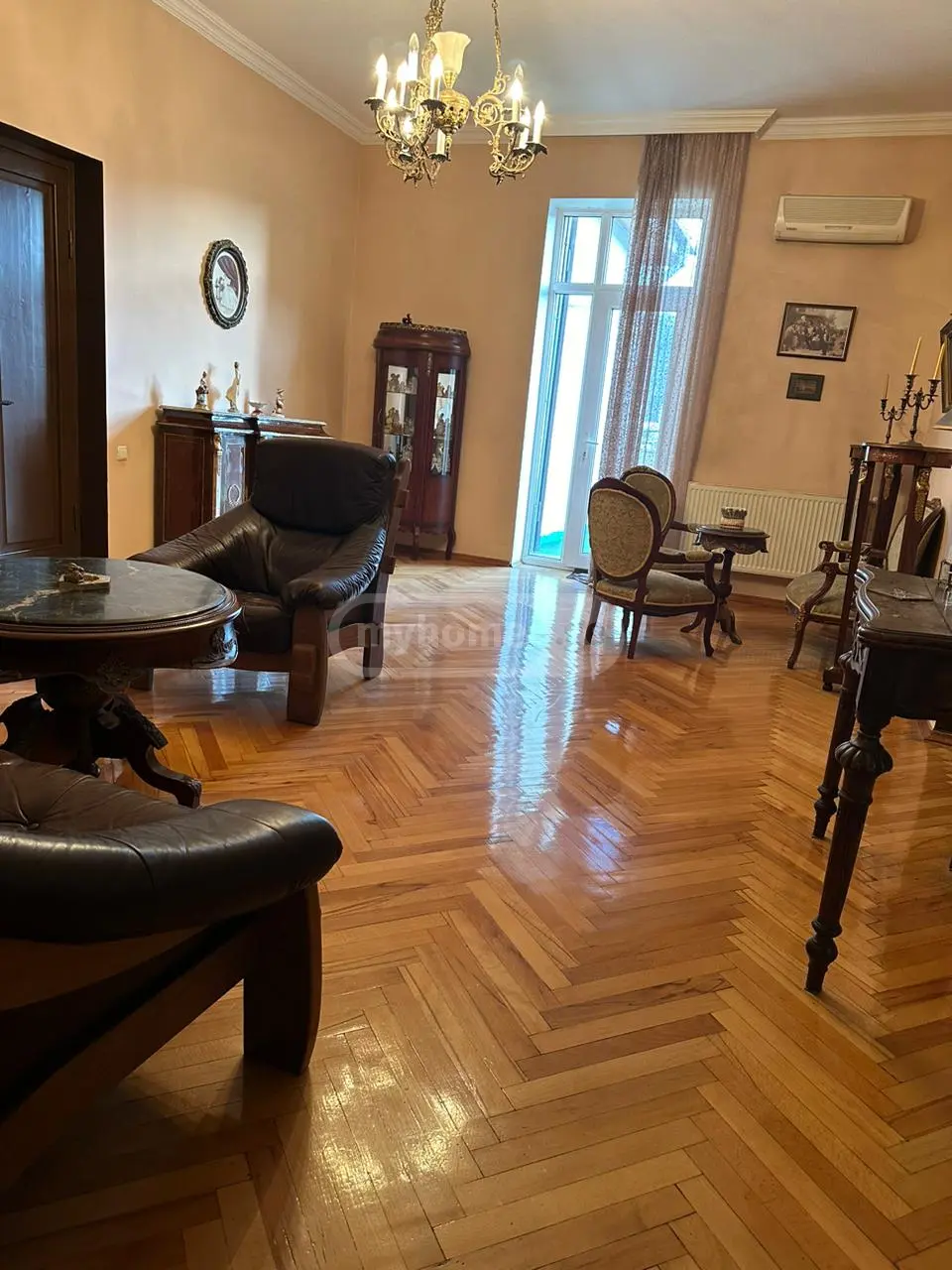 7 Room Private House For Sale view 5