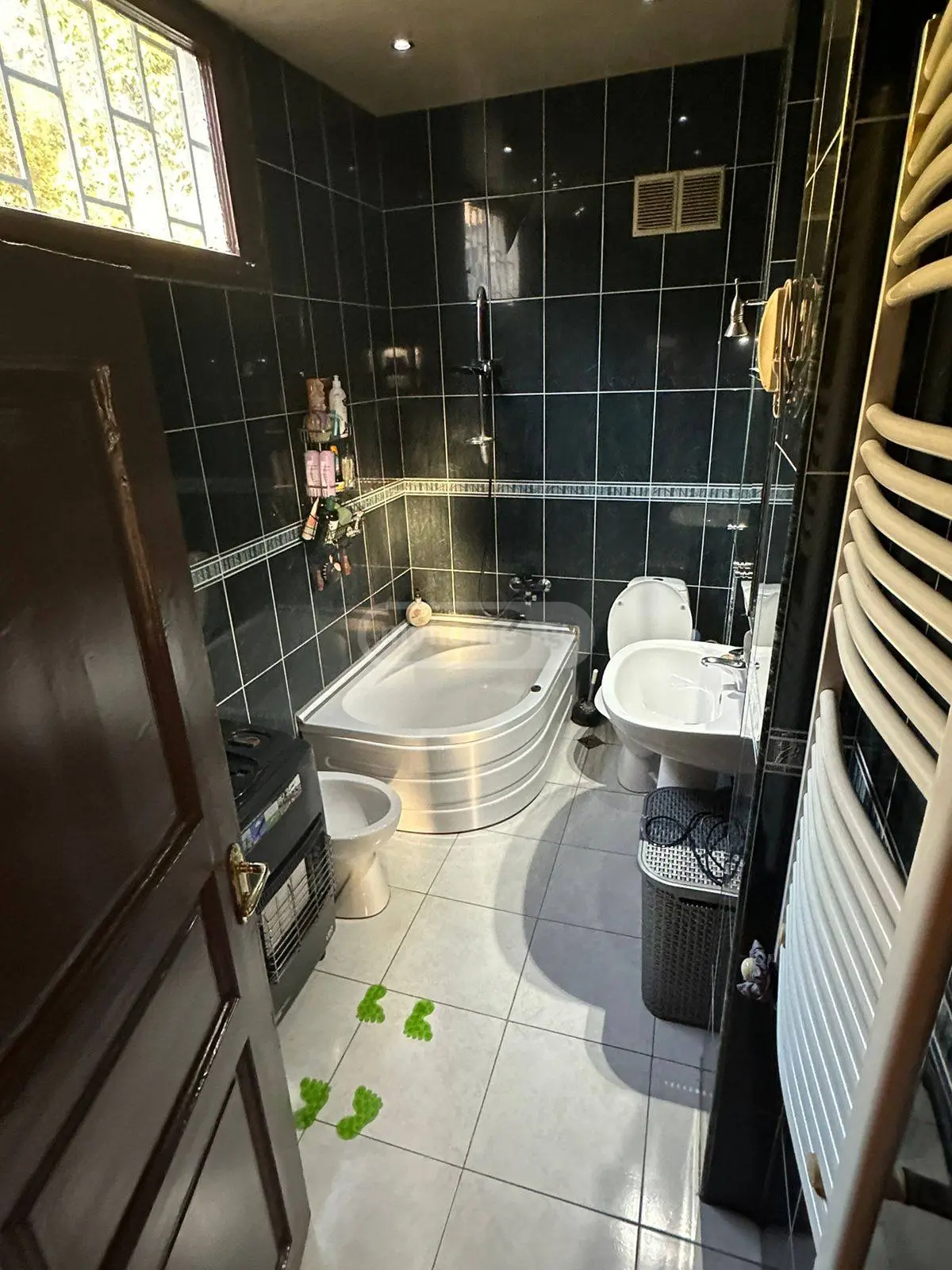 7 Room Private House For Sale view 12