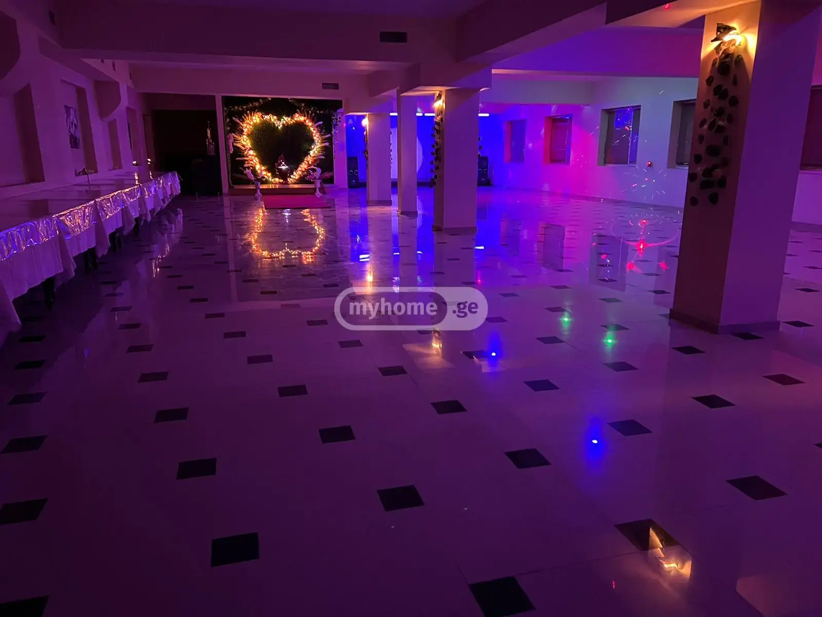 5 Room Private House Daily Rent In Didube view 1