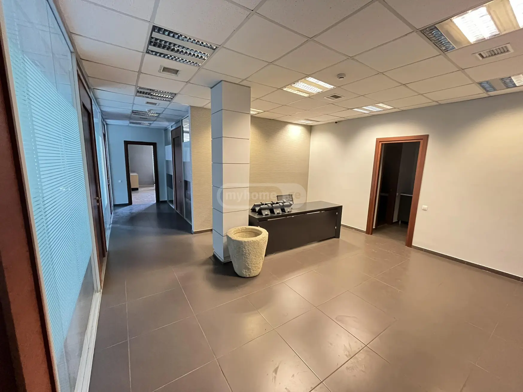 Office Commercial Area For Sale In Mtatsminda view 1