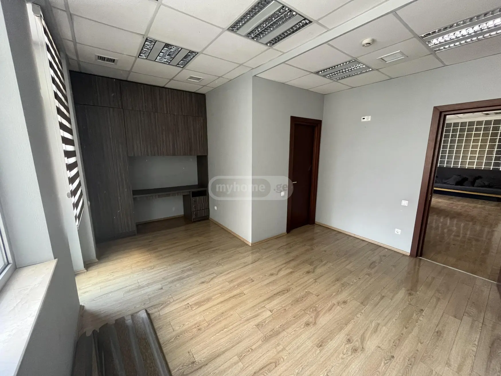 Office Commercial Area For Sale In Mtatsminda view 11