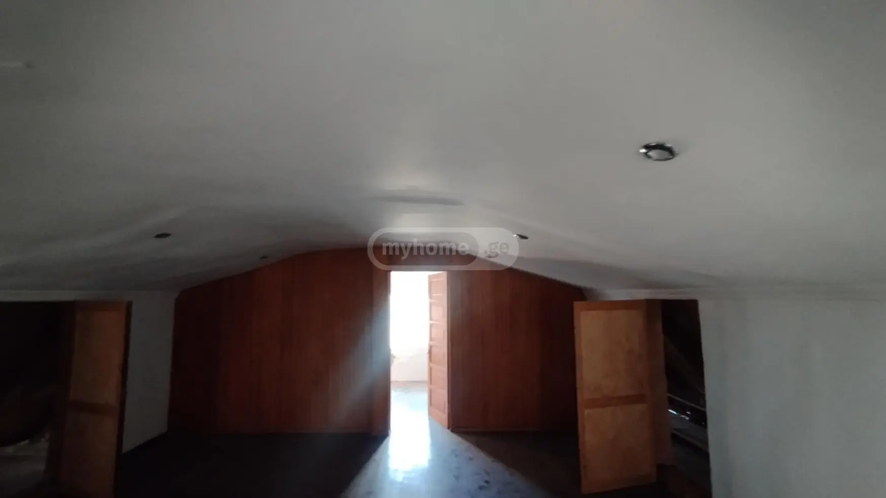 3 Room Private House For Sale view 5