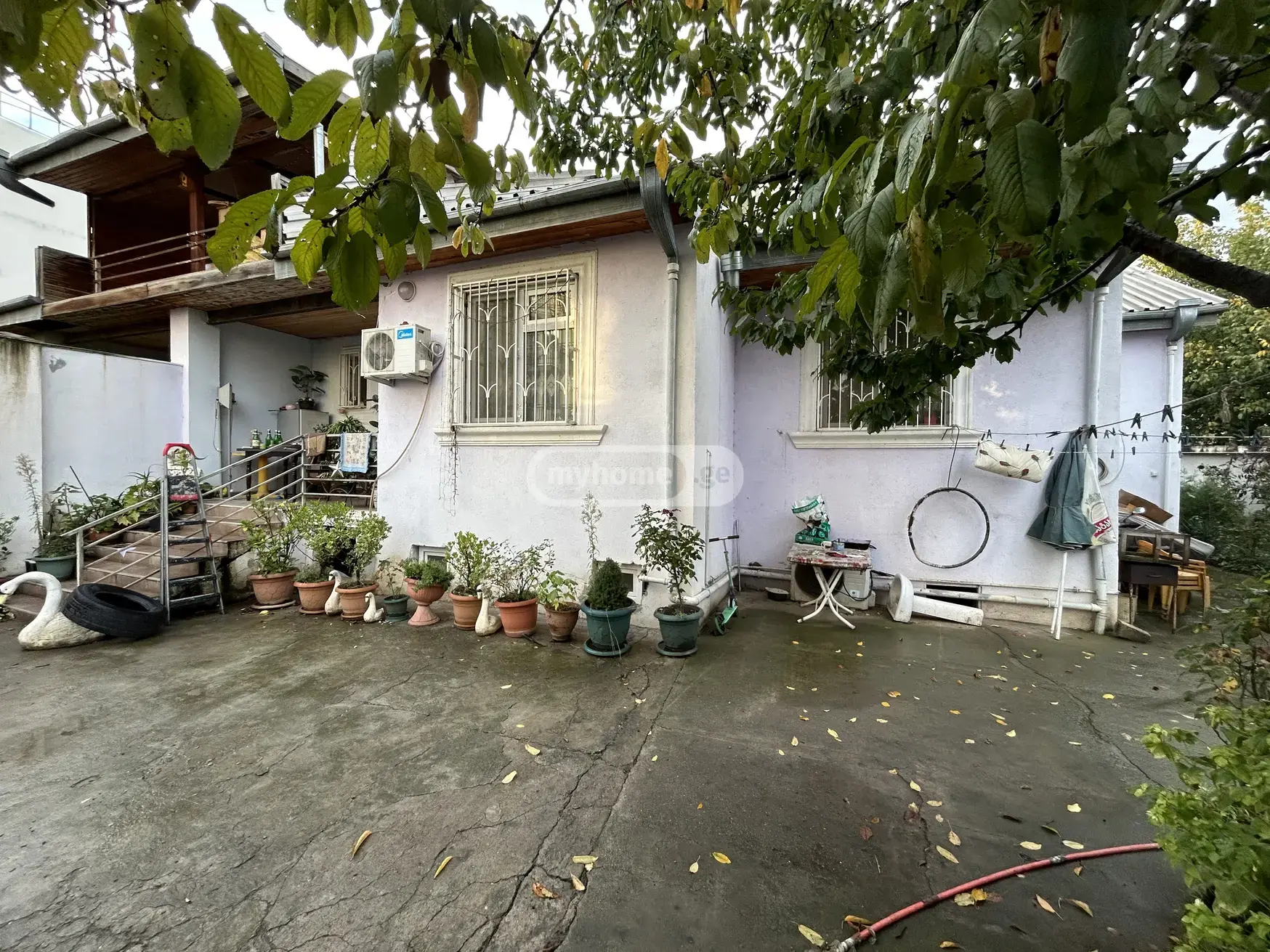 5 Room Private House For Rent In Mtatsminda view 1