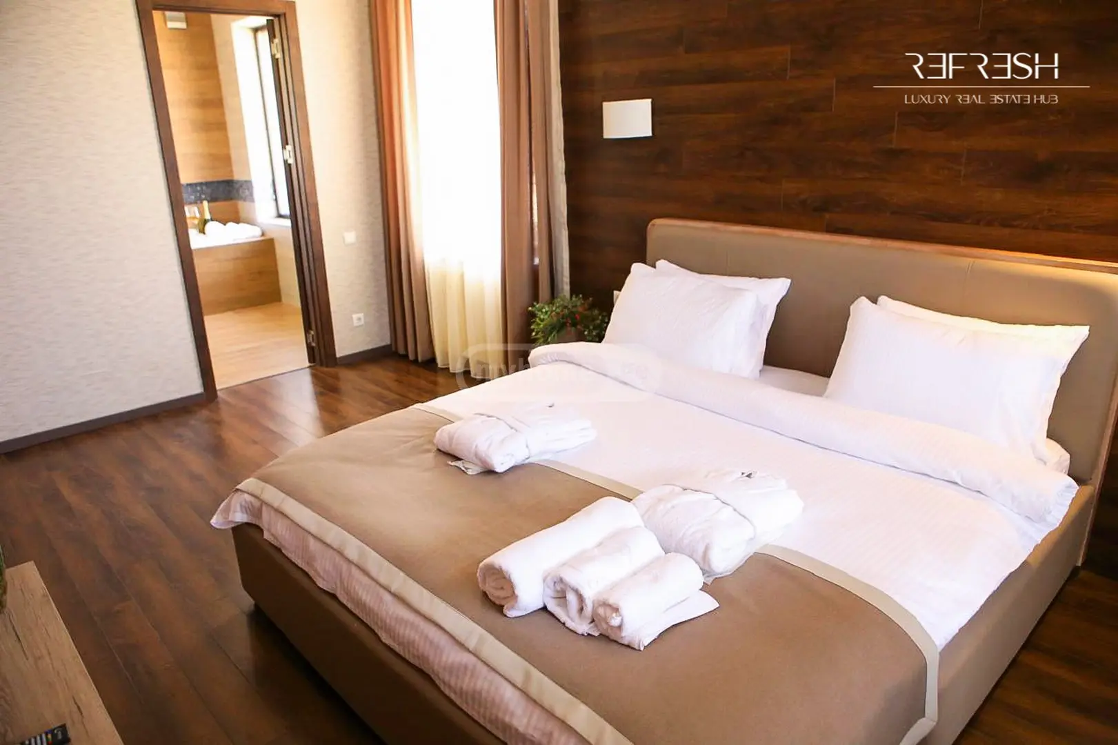 8 Room Private House For Sale view 5