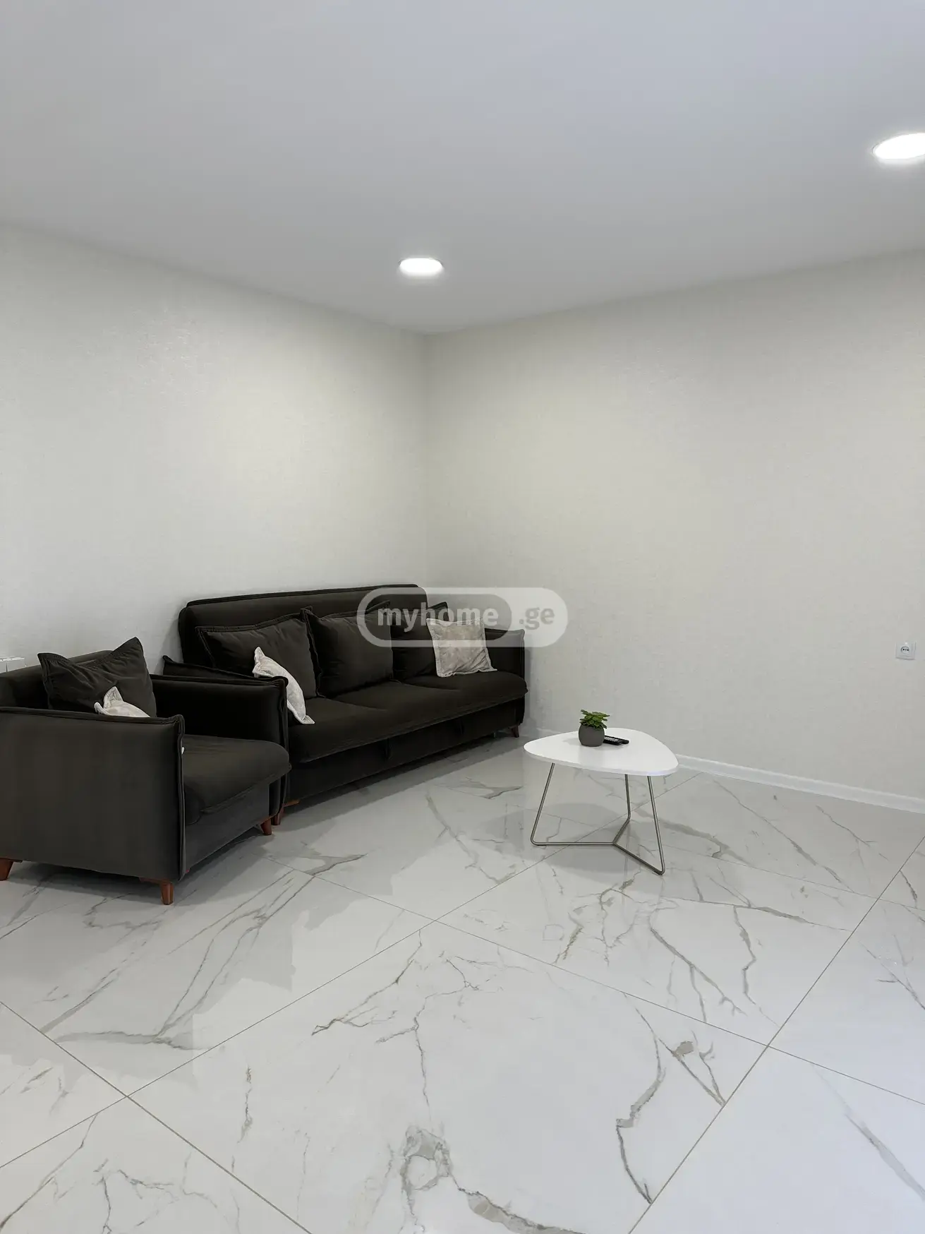 6 Room Private House For Rent In Didi Digomi view 2