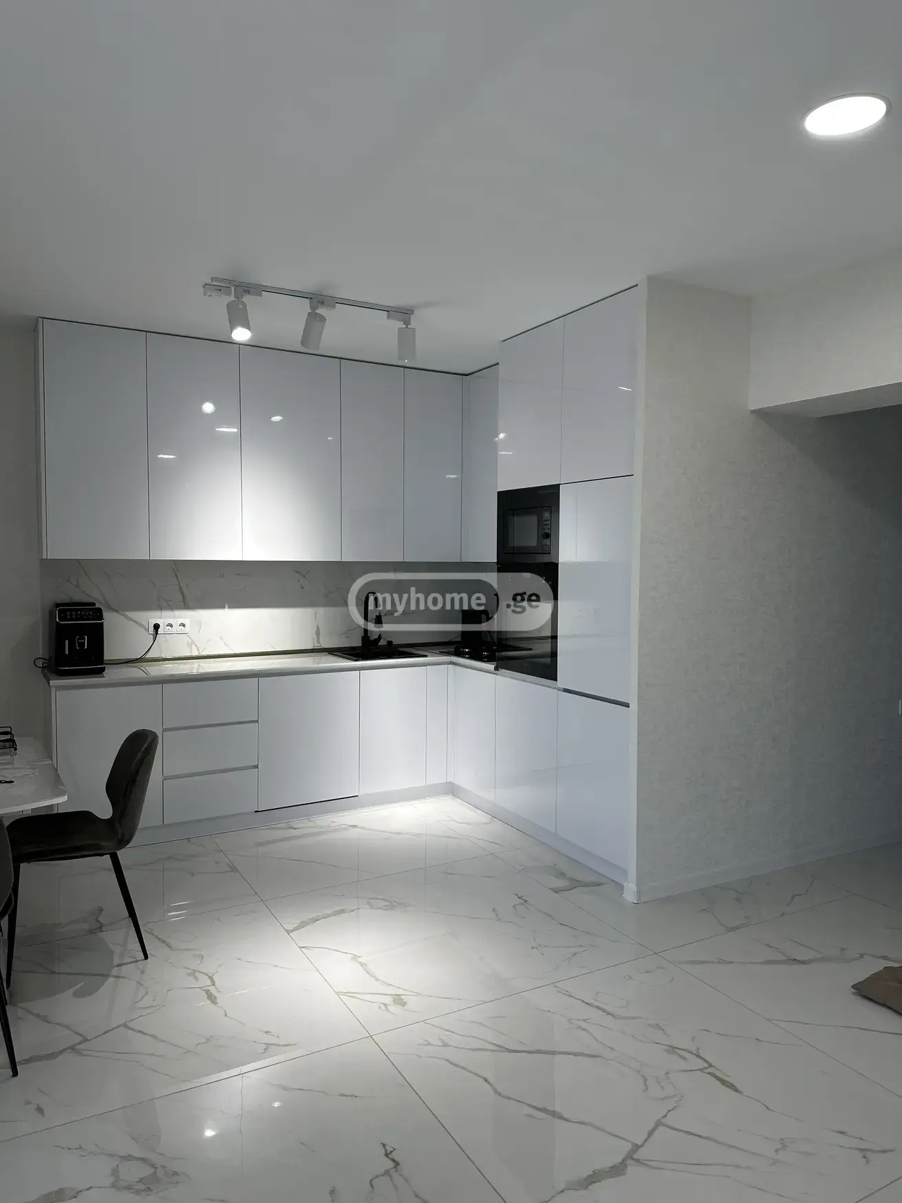 6 Room Private House For Rent In Didi Digomi view 3