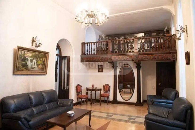 7 Room Apartment Daily Rent In Mtatsminda view 8