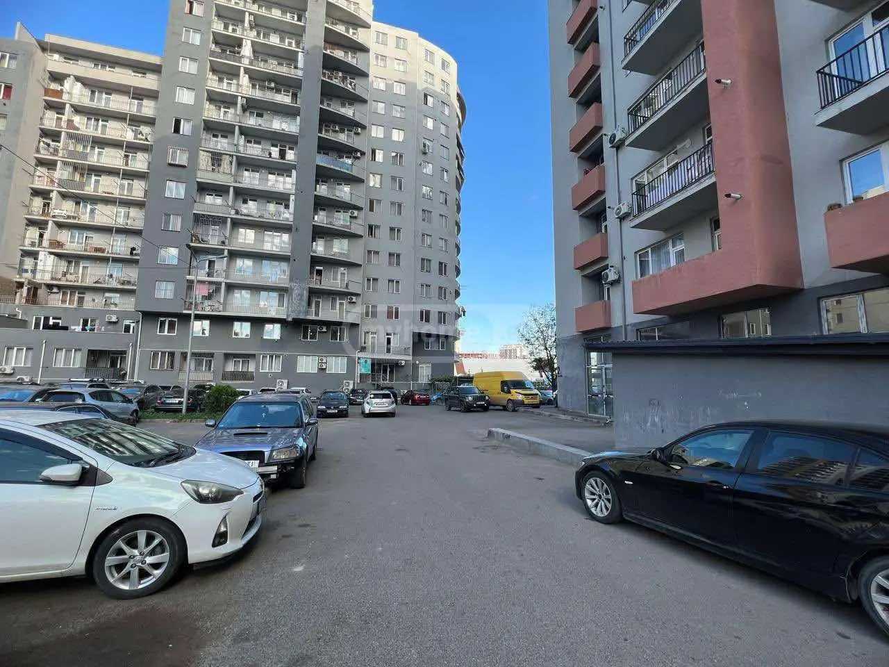 Universal Commercial Area For Sale In Gldani view 9