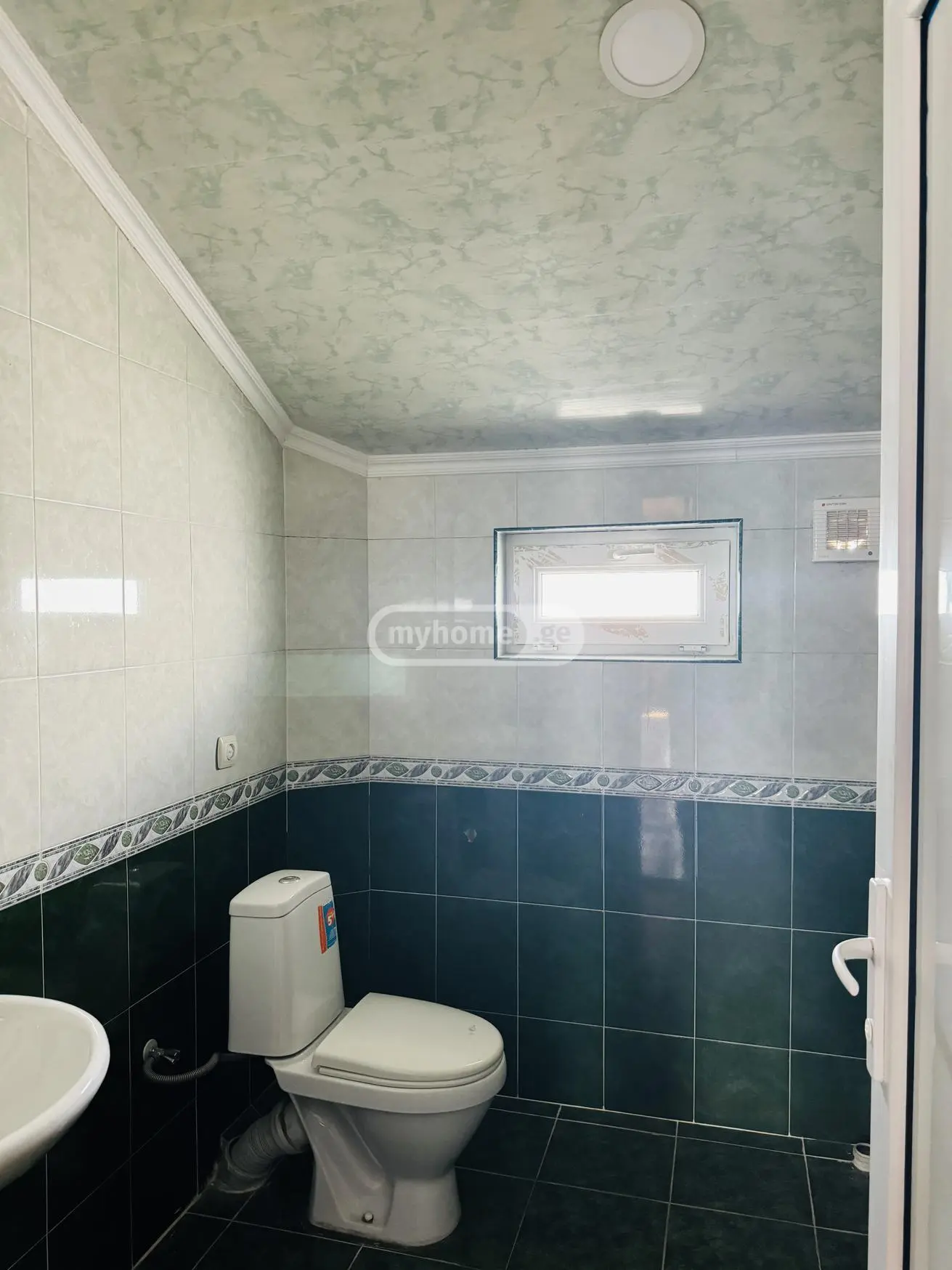 10+ Room Private House For Sale In Digomi view 5