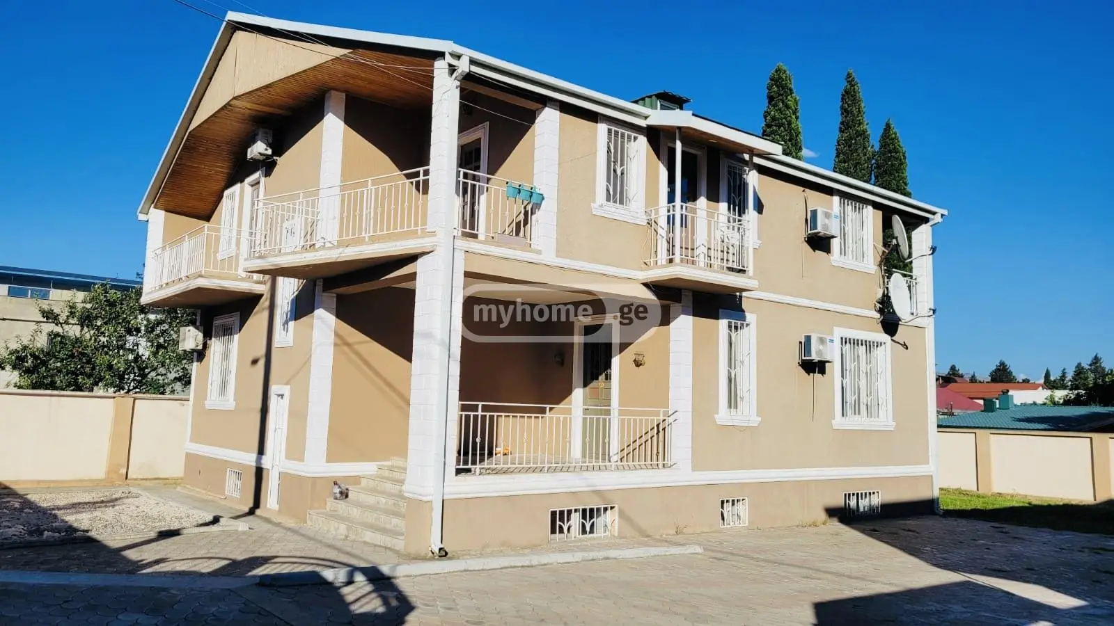 10+ Room Private House For Sale In Digomi view 2