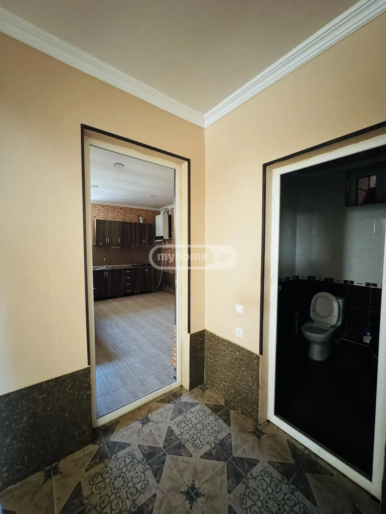 10+ Room Private House For Sale In Digomi view 3