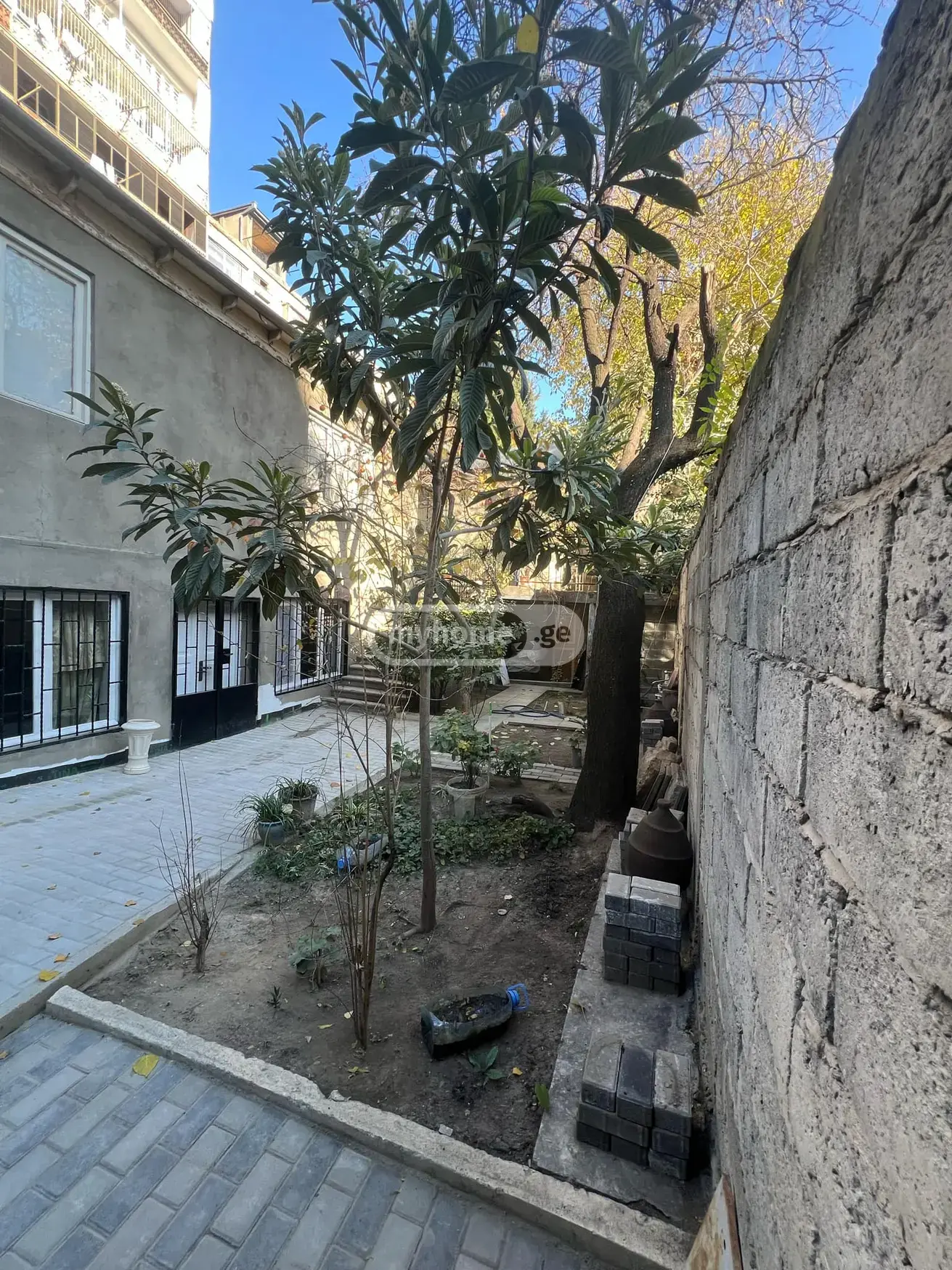 8 Room Private House For Rent In Saburtalo view 1