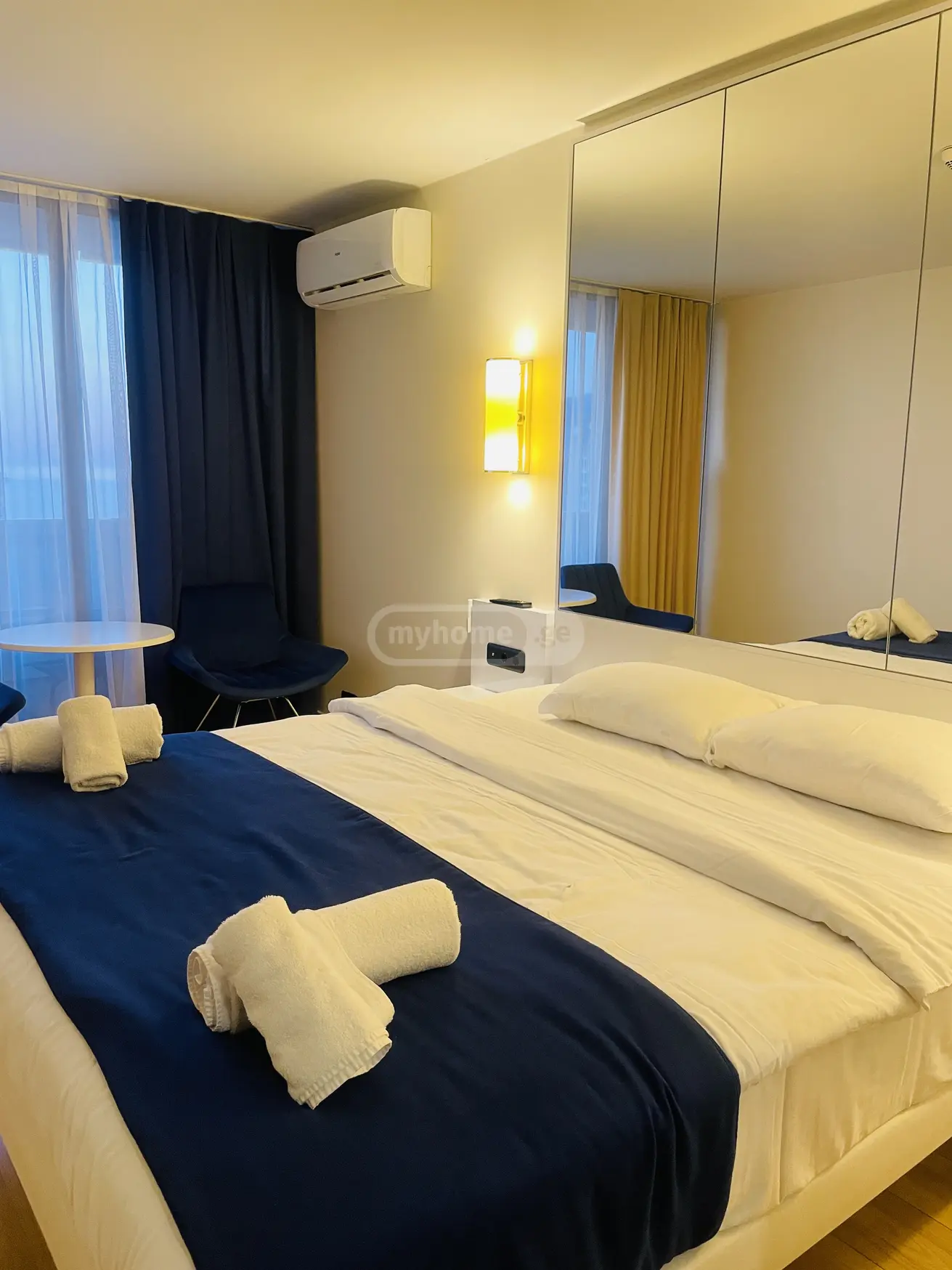 1 Room Hotel Daily Rent In Batumi view 7