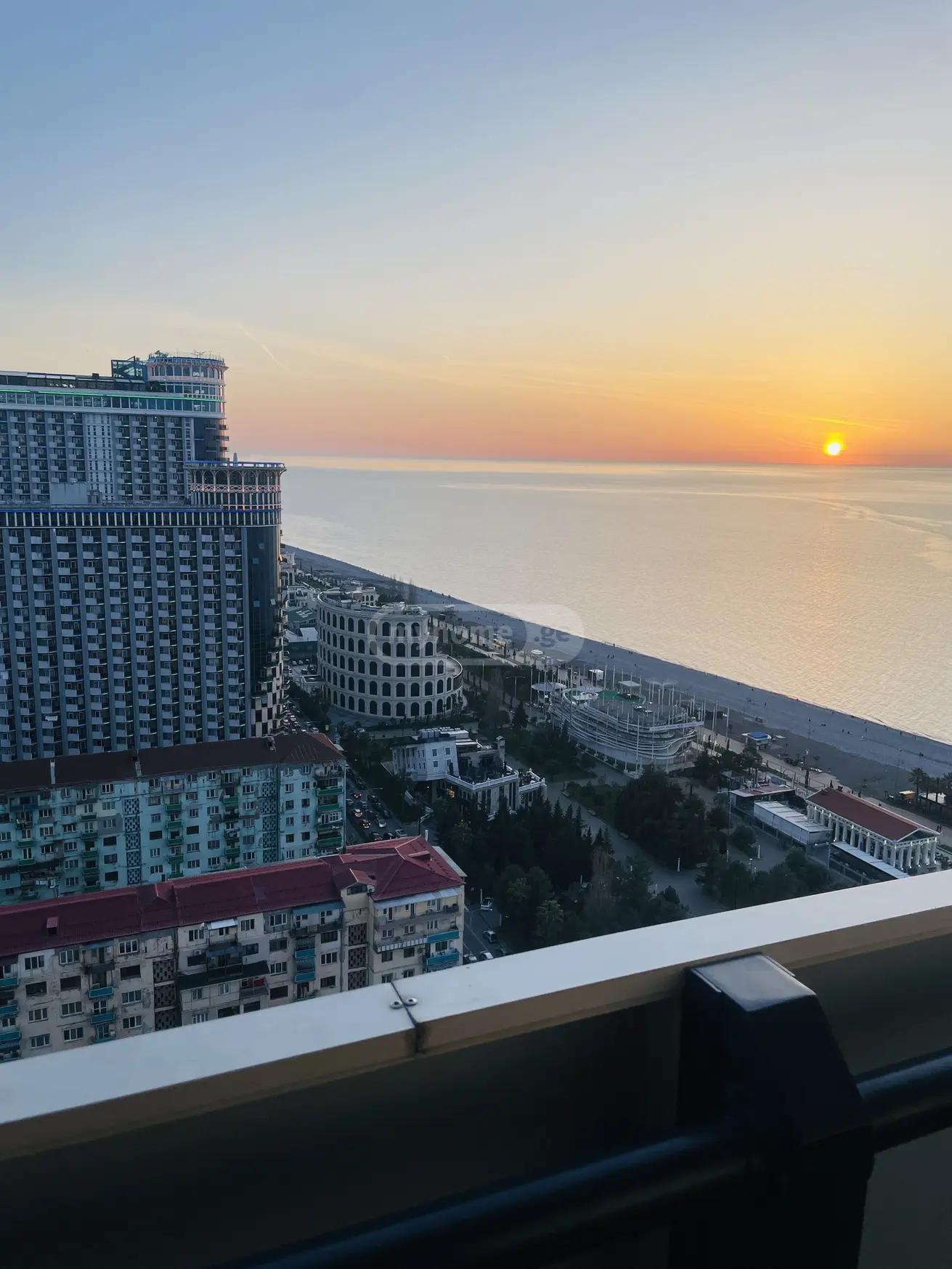 1 Room Hotel Daily Rent In Batumi view 3
